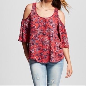 ◦ MOSSIMO ◦ Boho red paisley cold shoulder top